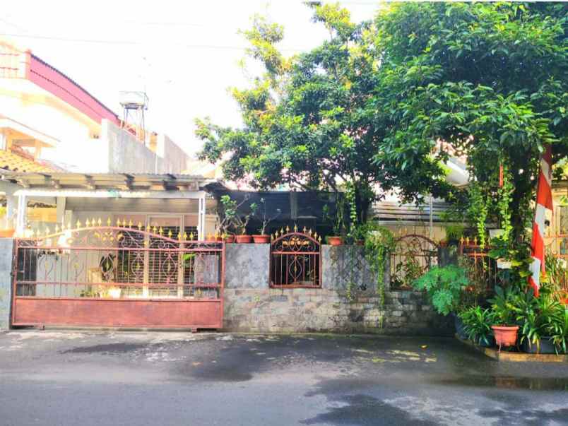 dijual rumah komplek ptb pondok kelapa