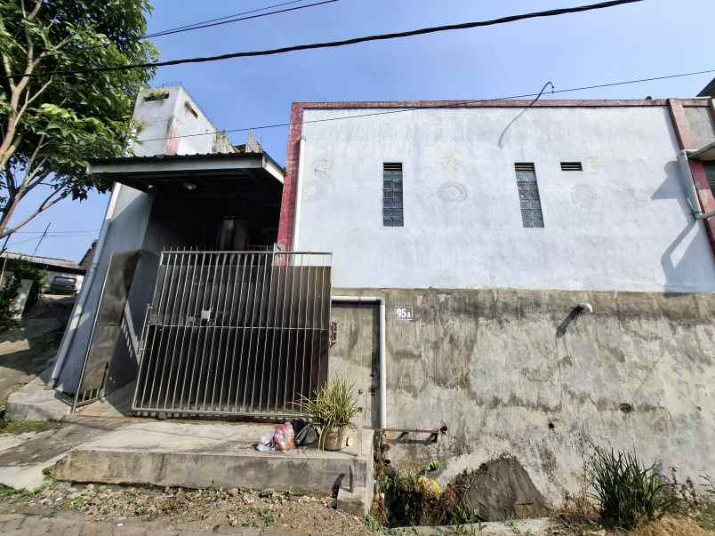 dijual rumah kos dekat kampus jember