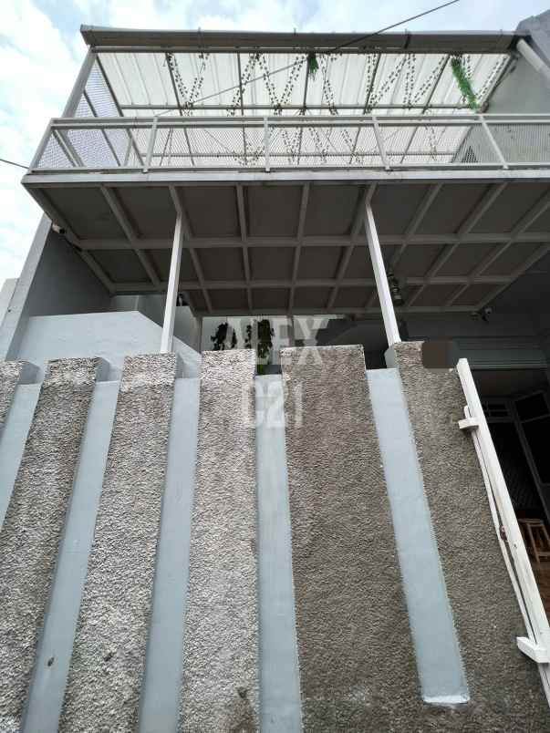 dijual rumah kost di cililitan di jakarta timur