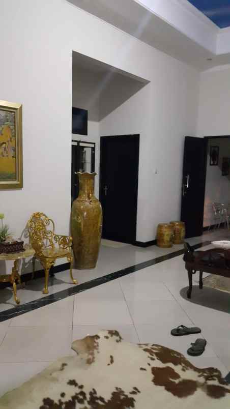 dijual rumah kost di kendangsari