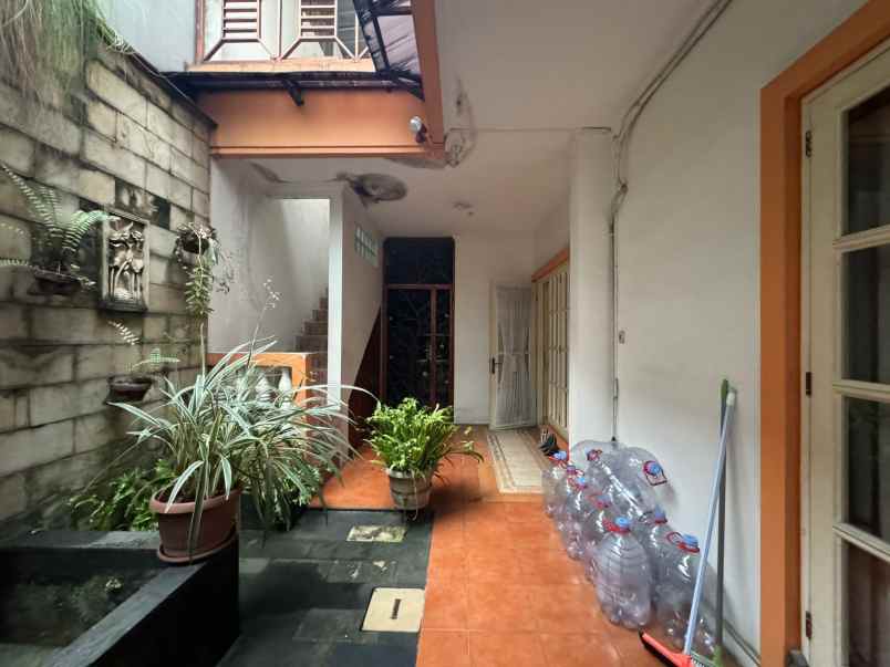 dijual rumah kota wisata
