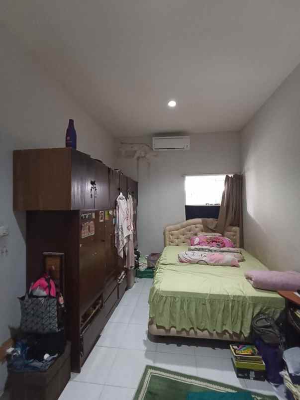 dijual rumah krukut raya