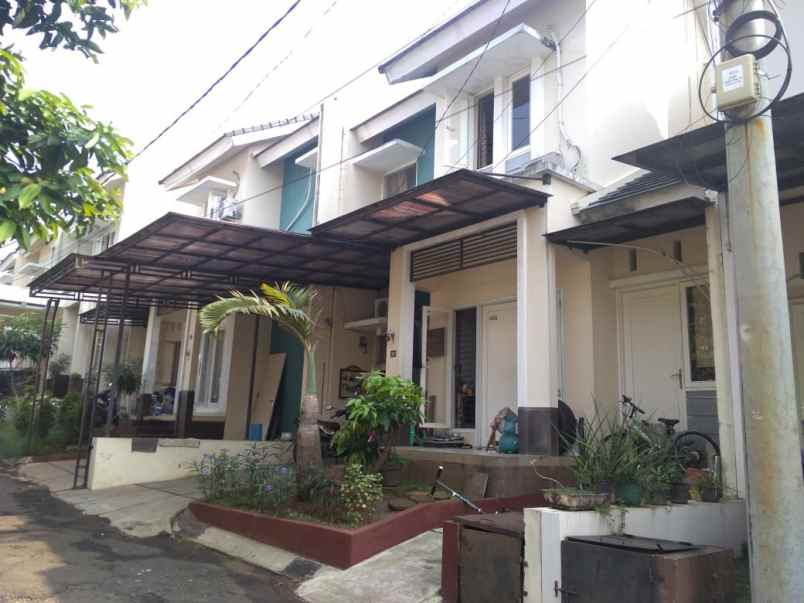 dijual rumah krukut raya