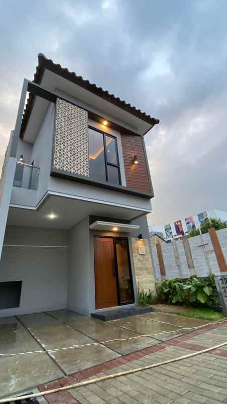 dijual rumah kukusan beji depok