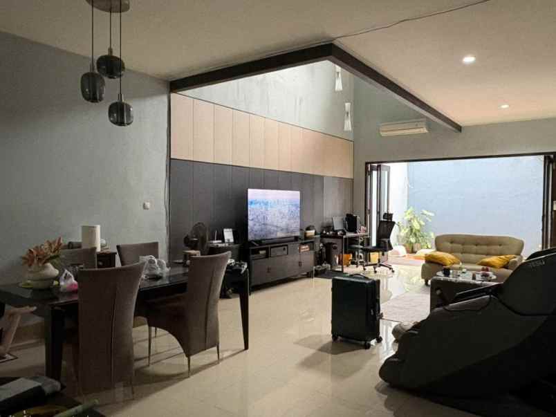 dijual rumah kupang jaya