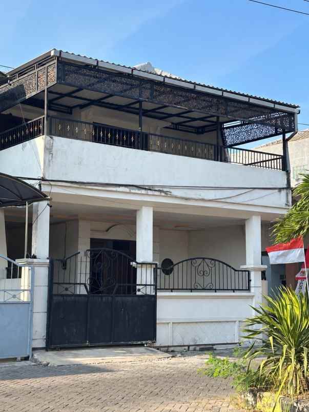 dijual rumah lebak indah
