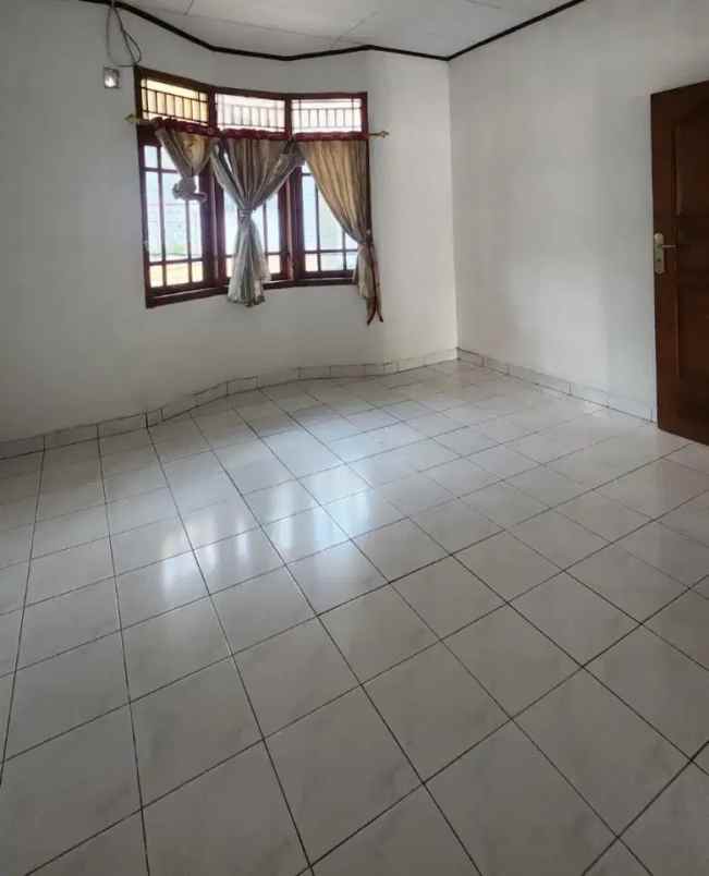 dijual rumah lokasi ciledug dekat cbd ciledug