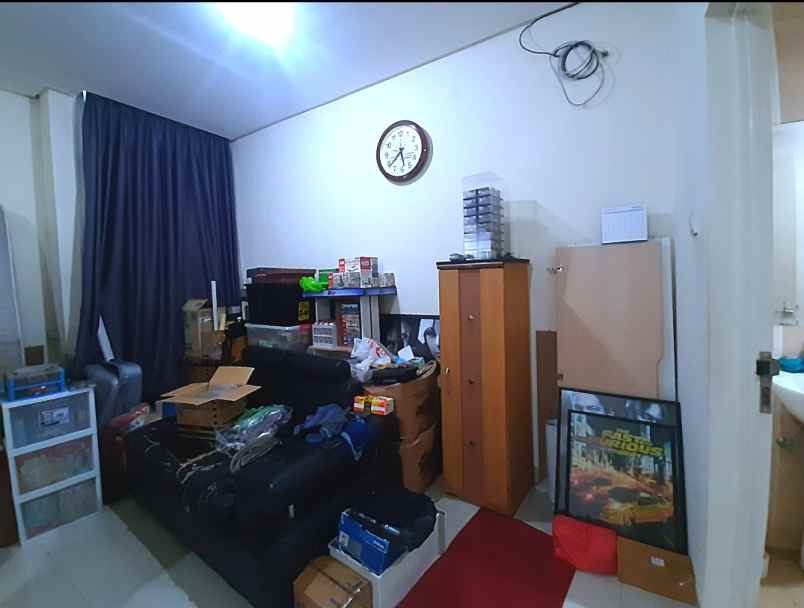 dijual rumah long beach residence