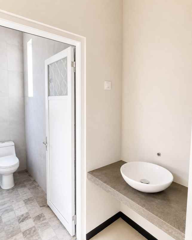 dijual rumah lowokwaru