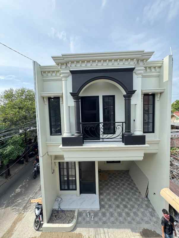 dijual rumah m kahfi 2