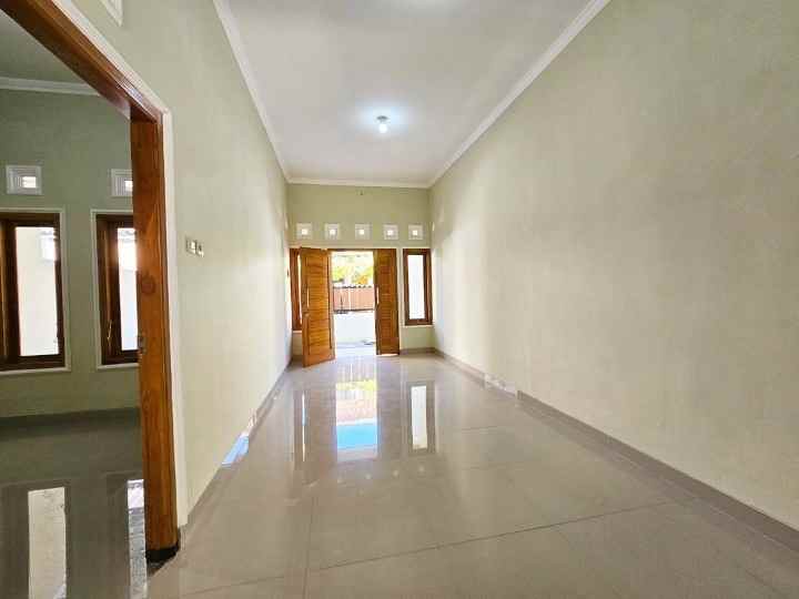 dijual rumah maguwoharjo