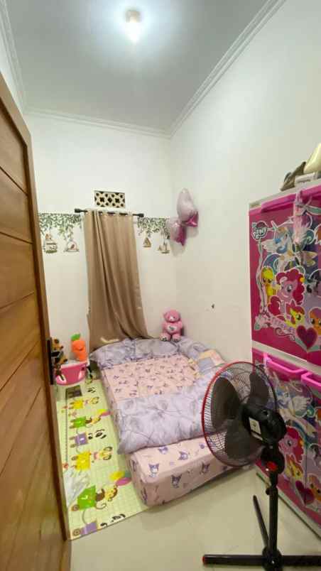 dijual rumah malangrejo