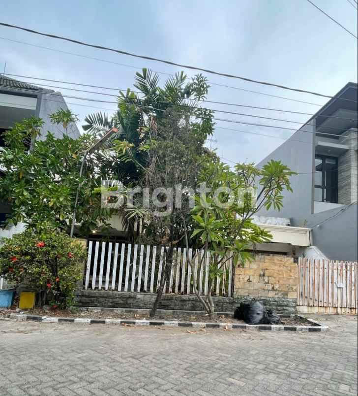 dijual rumah manyar kartika