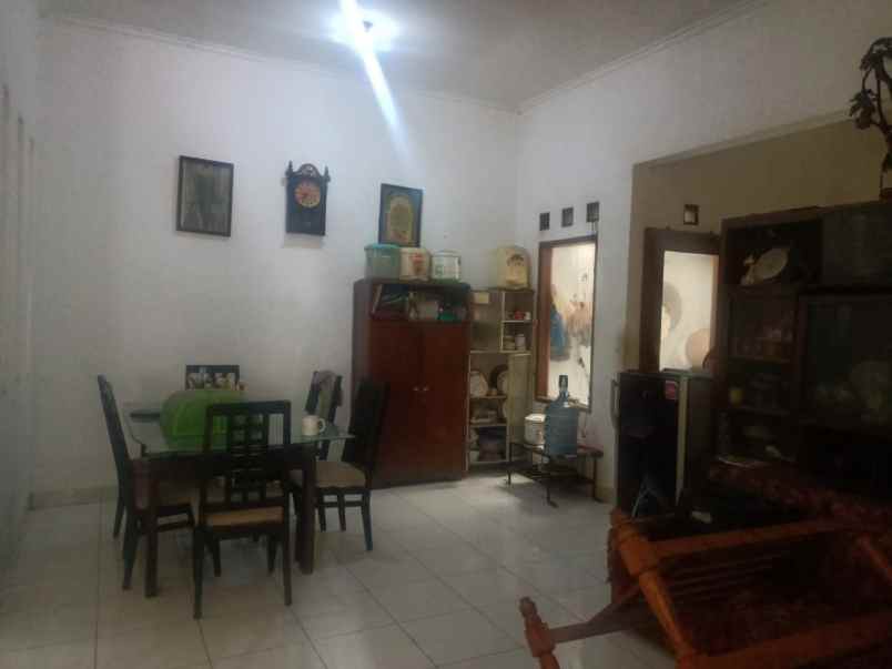 dijual rumah margahayu raya