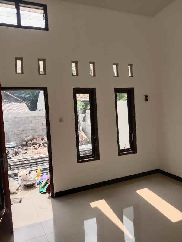 dijual rumah margoluwih seyegan sleman