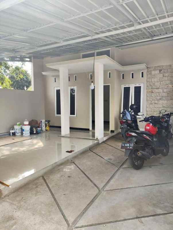 dijual rumah margoluwih seyegan sleman