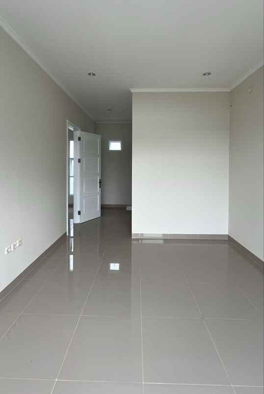 dijual rumah megapolitan cinere depok