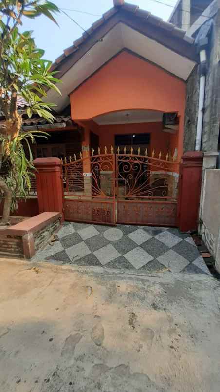 dijual rumah mekarsari kec cimanggis