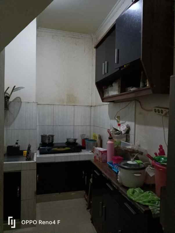 dijual rumah menteng atas