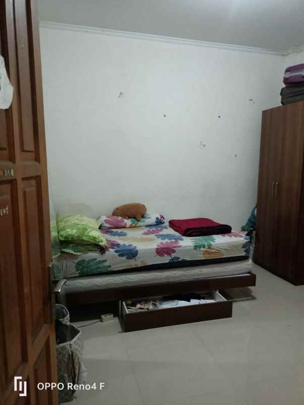 dijual rumah menteng atas