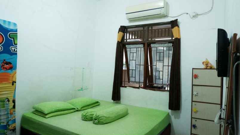 dijual rumah meruyung kec limo kota