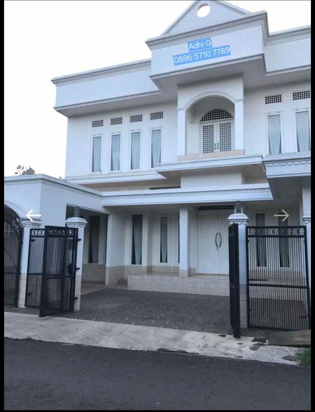 dijual rumah mewah awiligar sayap dago bandung utara