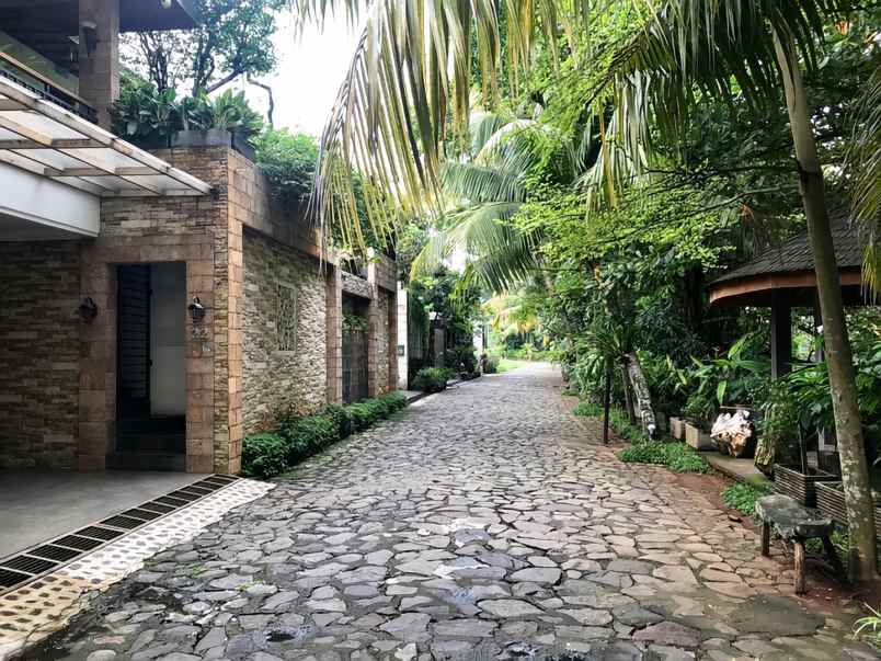 dijual rumah mewah di lebak bulus jakarta selatan