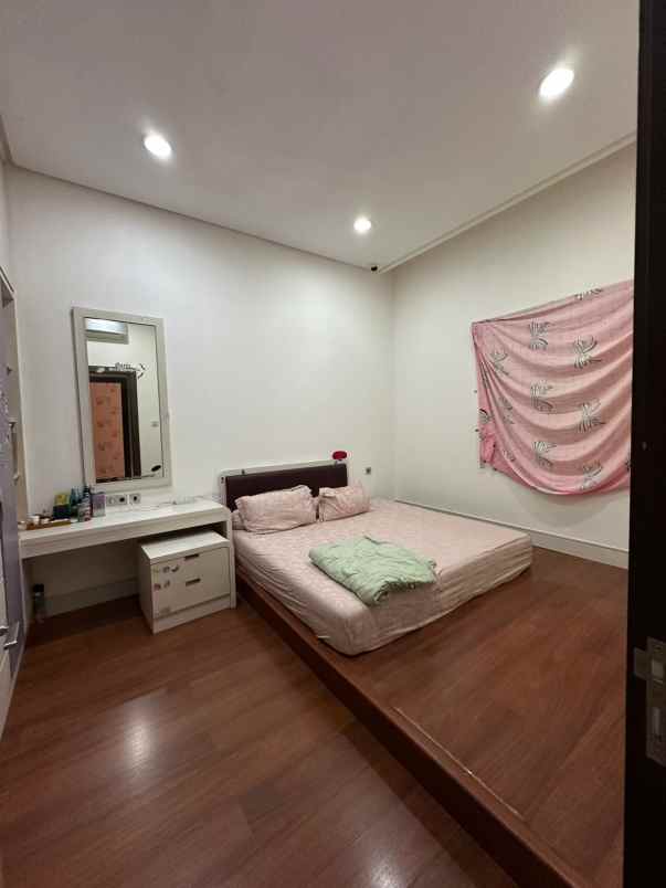 dijual rumah mewah di pik camar elok jakarta utara