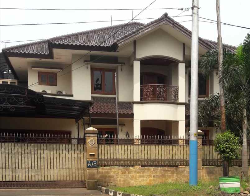 dijual rumah mewah lokasi cibubur jakarta timur