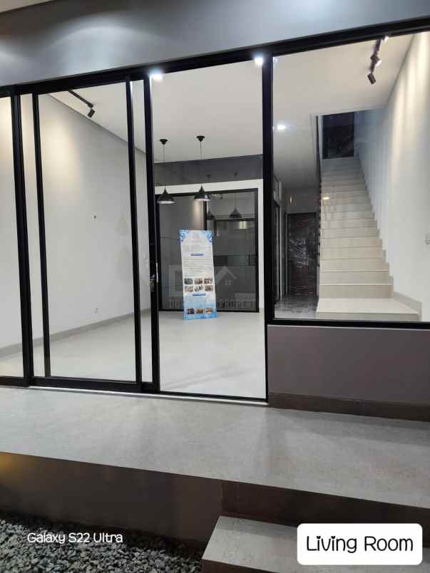 dijual rumah modern griya loka bsd