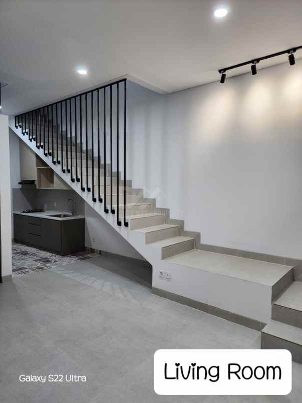 dijual rumah modern griya loka bsd