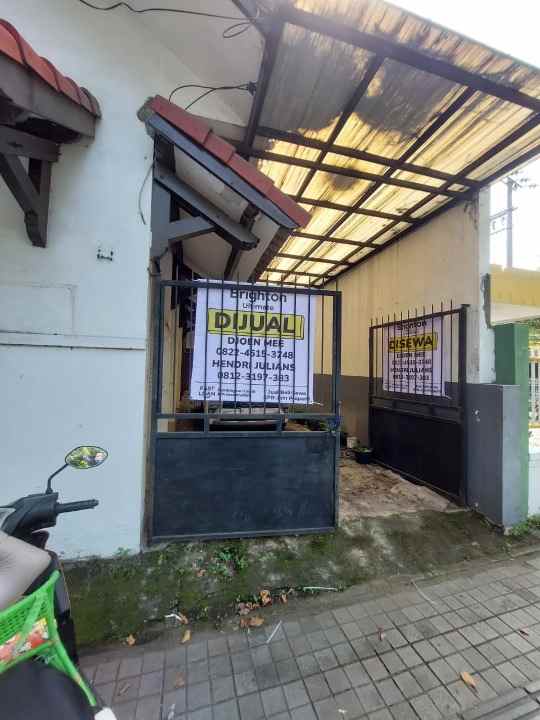 dijual rumah monginsidi