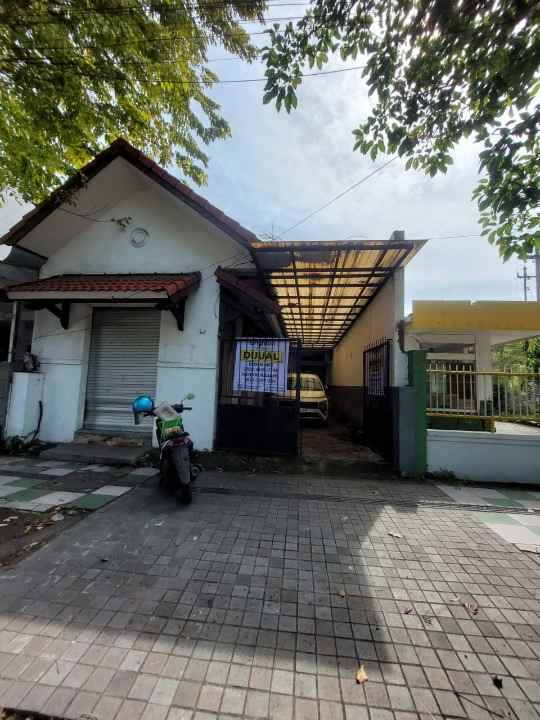 dijual rumah monginsidi