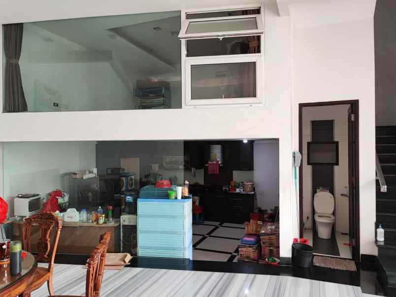 dijual rumah muara karang