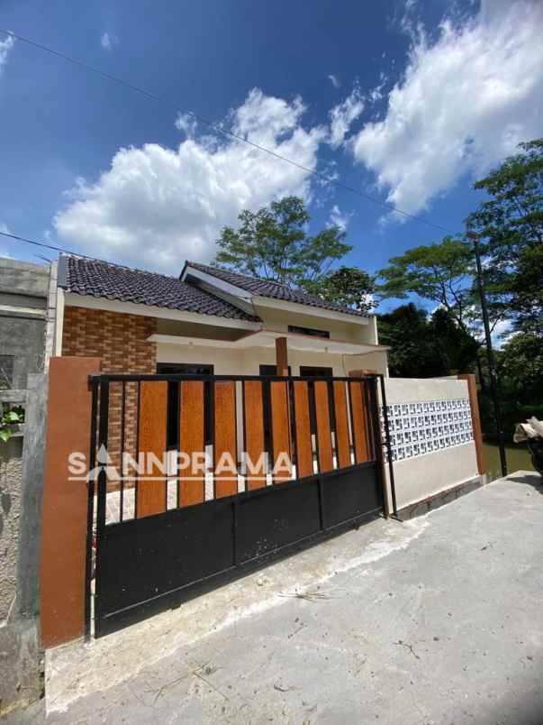 dijual rumah murah di lokasi strategis