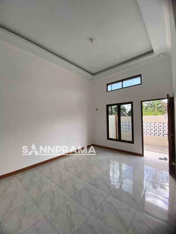 dijual rumah murah di lokasi strategis