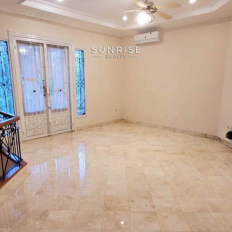 dijual rumah near jl adhyaksa dalam