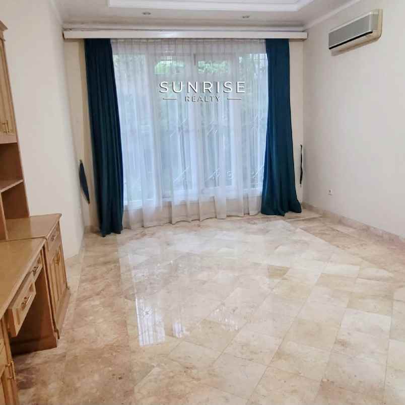 dijual rumah near jl adhyaksa dalam