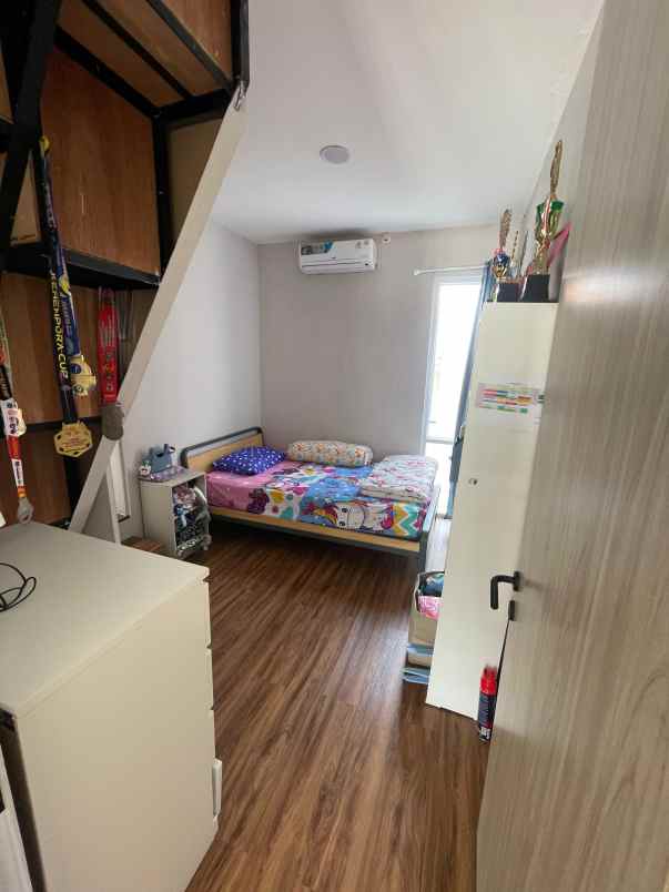 dijual rumah newland matoa kav 36 jakarta selatan