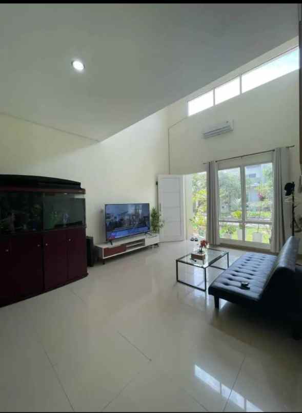 dijual rumah orchard park