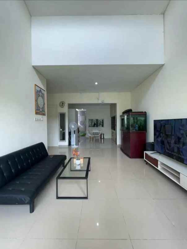 dijual rumah orchard park