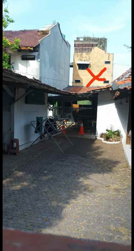 dijual rumah paseban senen jakarta pusat
