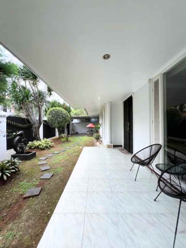 dijual rumah permata hijau kebayoran