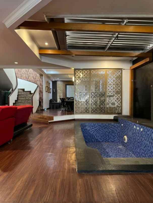 dijual rumah permata hijau kebayoran