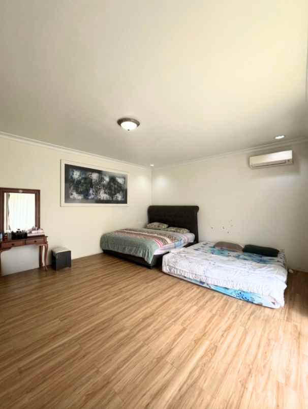 dijual rumah permata hijau kebayoran