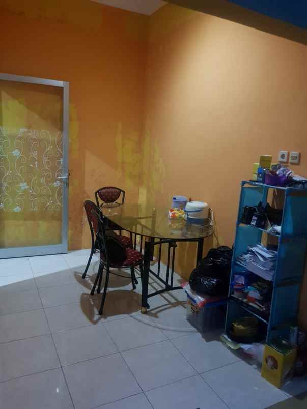 dijual rumah perum dinar asri meteseh