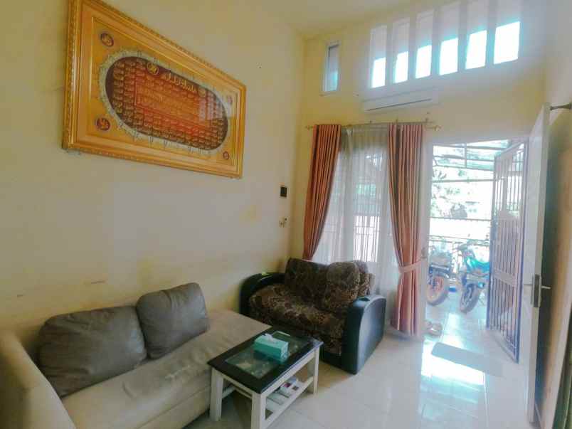 dijual rumah perumahan duta bintaro