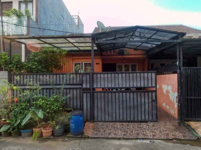 dijual rumah perumahan duta bintaro