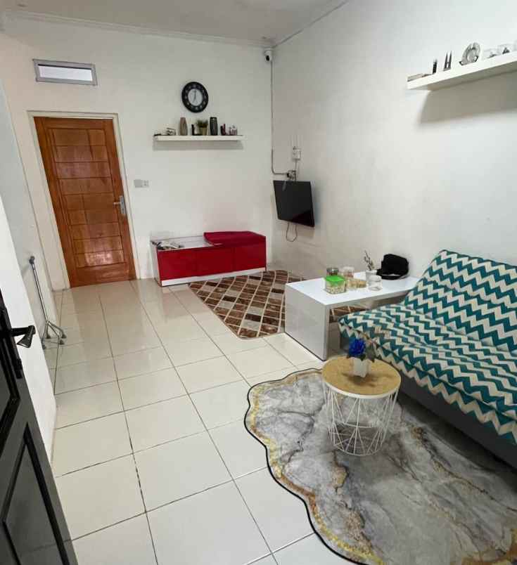 dijual rumah perumahan duta bintaro