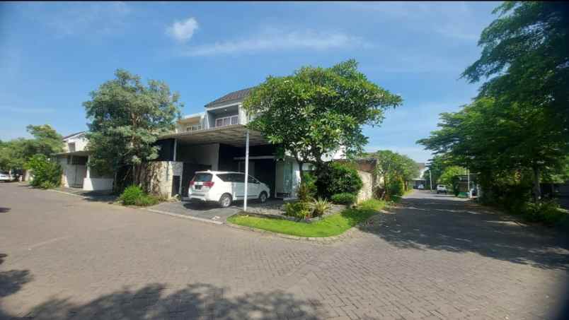 dijual rumah perumahan forest mansion